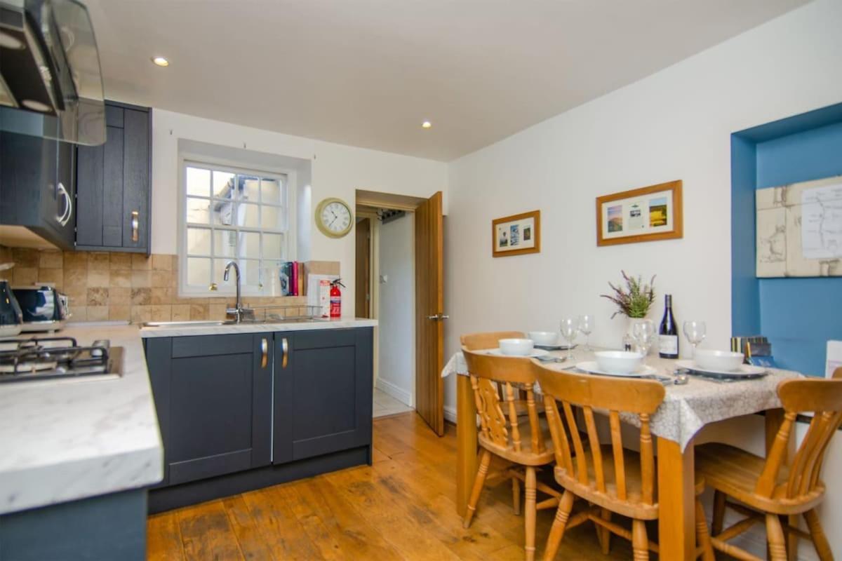 Pudding Cottage In Bakewell Bagian luar foto