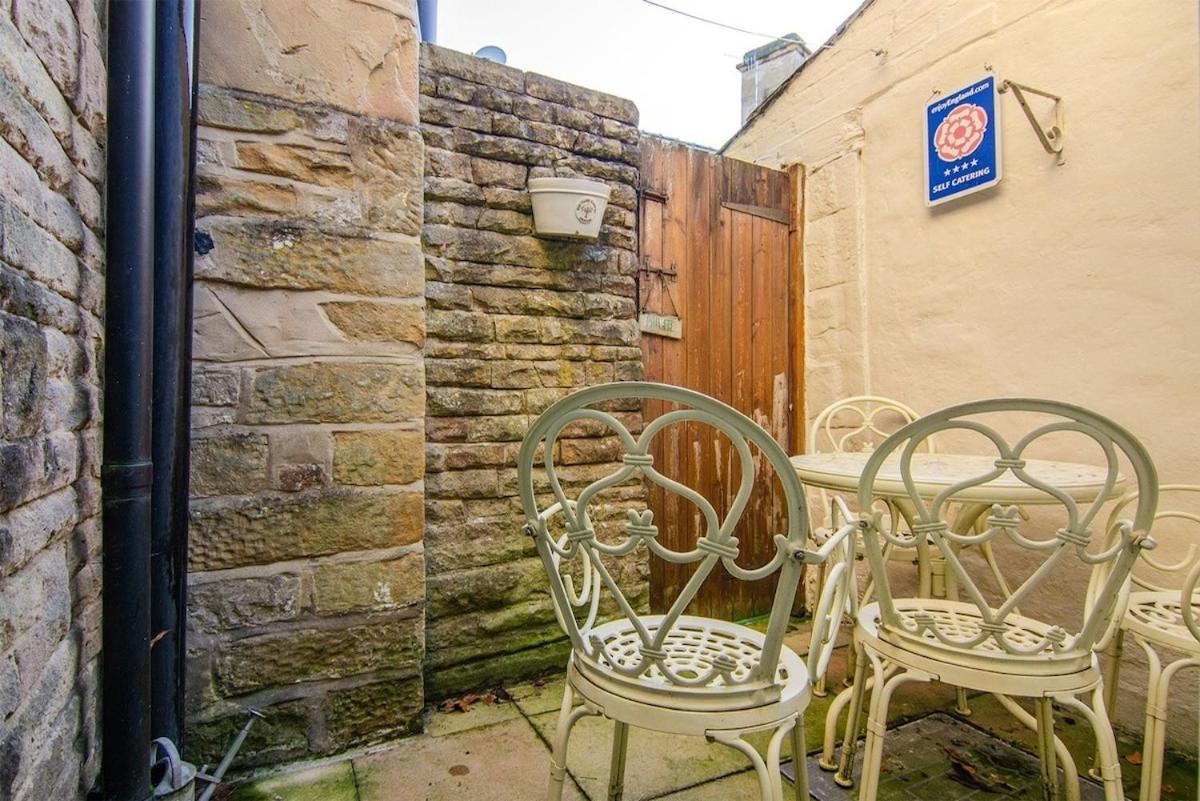 Pudding Cottage In Bakewell Bagian luar foto